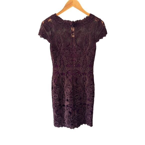Tadashi Shoji Embroidered Illusion Yoke Lace Sheath Dress Blackberry Size‎ 2 - Picture 4 of 8